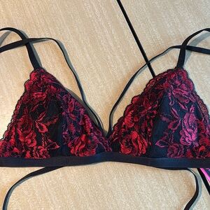 strappy black and red lace bralette from La Senza size small